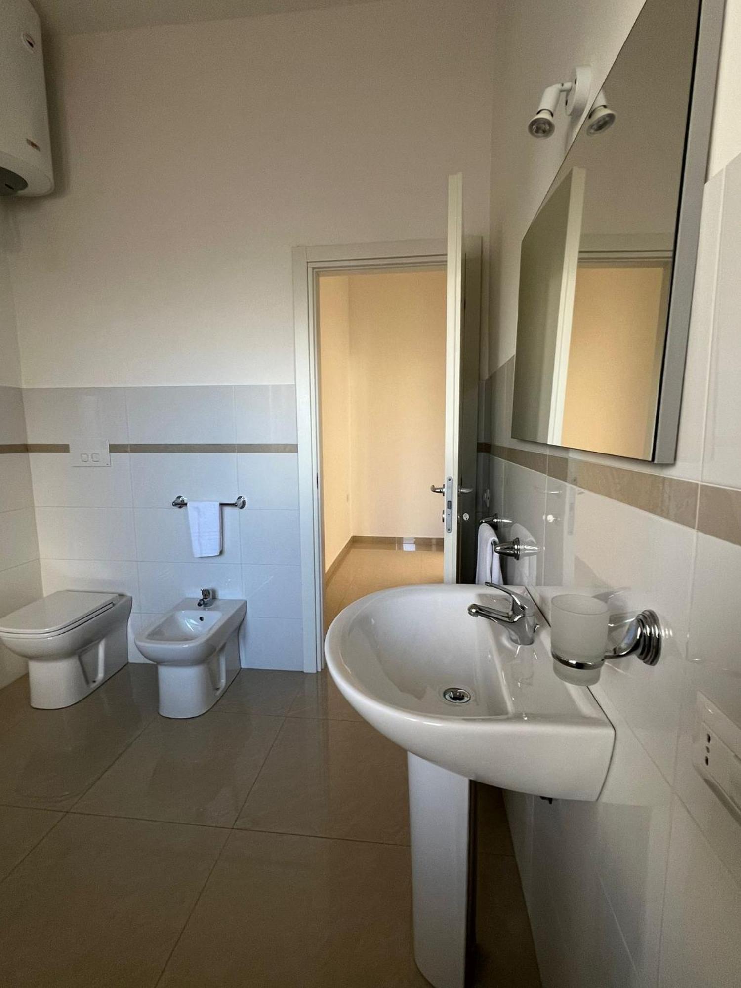 Aurora E Alba Apartman Casalabate Kültér fotó